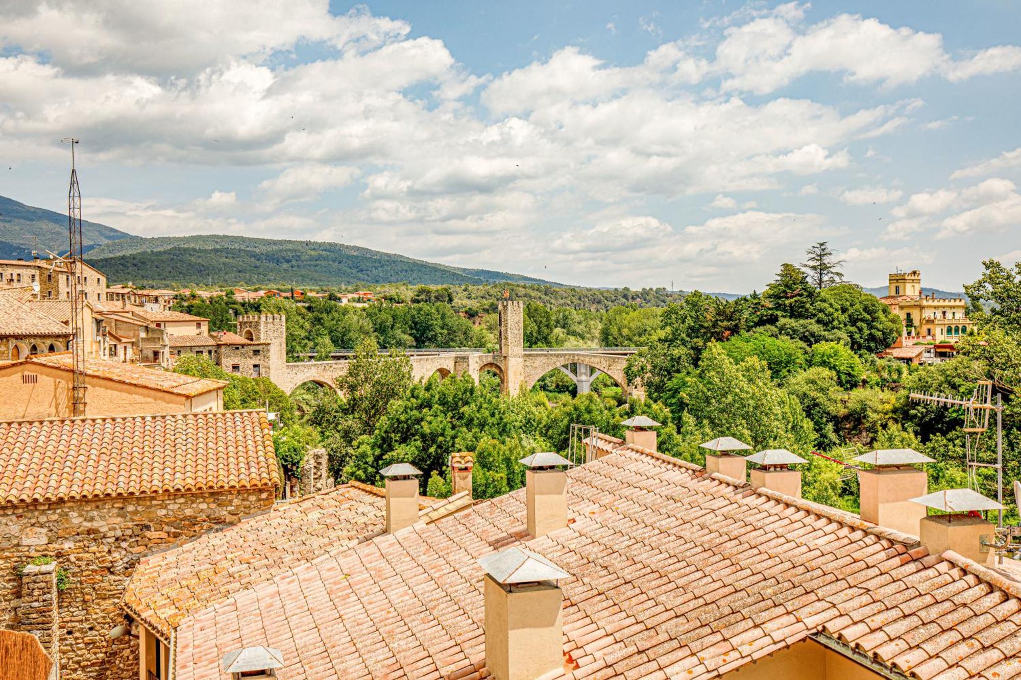 Abadia Mirador The Best Panoramic Views เบซาลู ภายนอก รูปภาพ